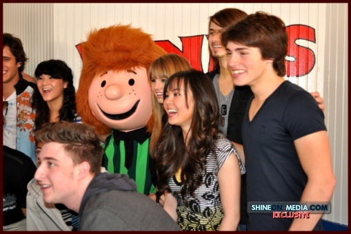 normal_pinksopening019