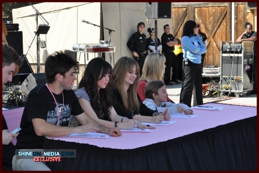 normal_pinksopening035