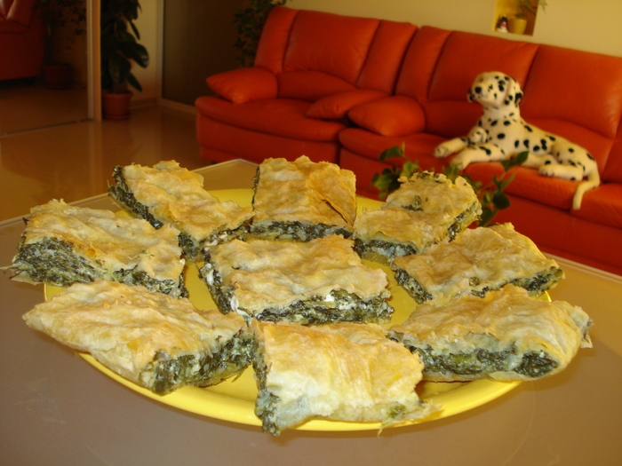 PLACINTA CU SPANAC SI BRANZA FETA