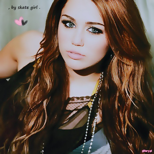 22 - x Miley Cyrus