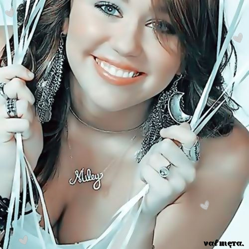 31 - x Miley Cyrus