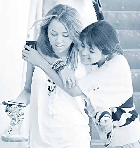 MILEY AND SELY - Toate Pozele Mele Cu Miley