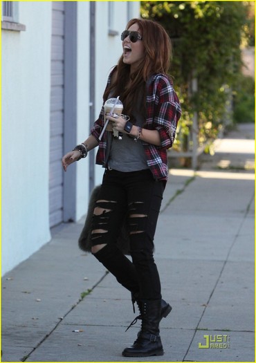 with StarBucks 1 - Toate Pozele Mele Cu Miley