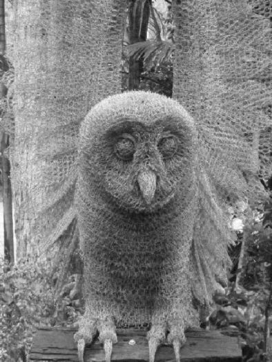 ivanlovattchickenwirearde - Iincredibile sculpturi din sirma de gard-Ivan Lovatt