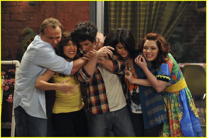 bella-thorne-wizards-place-03 - O_o wizards of waverly place O_o