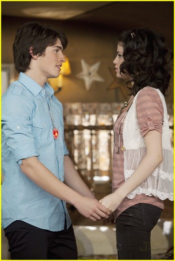 gregg-sulkin-wizards-return-01 - O_o wizards of waverly place O_o