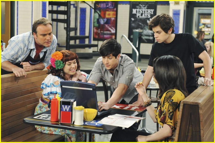 jennifer-stone-harpers-parents-01