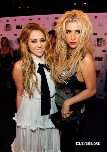 011 - Toate Pozele Mele cu Miley si Hannah00
