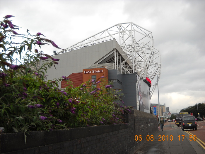 ANGLIA AUGUST 2010 001 (407) - MANCHESTER