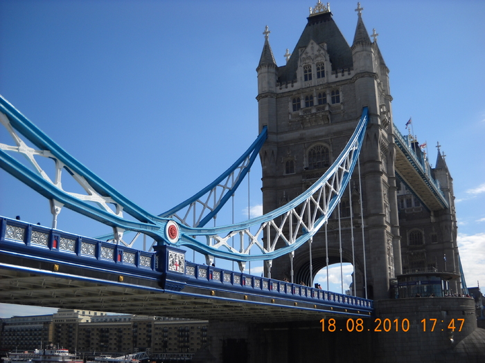 ANGLIA  AUGUST 2010 105 - LONDRA