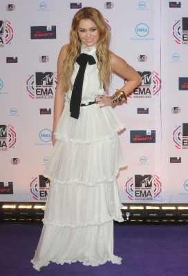  - x MTV Europe Music Awards 2010 - Arrivals 7th November 2010