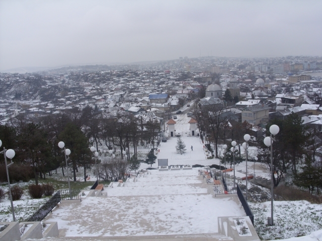 tulcea_iarna; o priveliste minunata de sus dela monumentul eroilor
