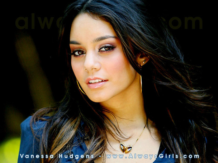 VANESSA HUDGENS - Cele mai tari poze cu vedetele Disney