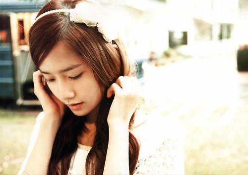 33647_1213027543452_1761713640_431068_5472440_n - Yoona