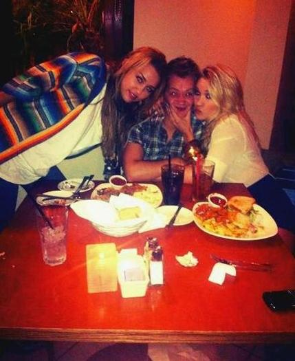 emily - Toate Pozele Mele Cu Miley