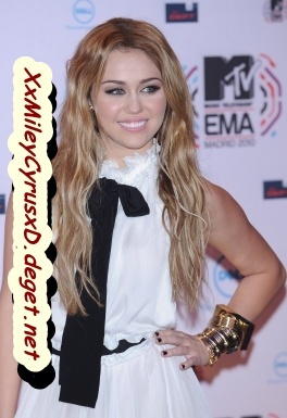 MTV Europe Music Awards 2010 - Arrivals [7th November]  13