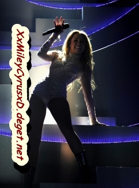 MTV Europe Music Awards 2010 - Performance [7th November] 5