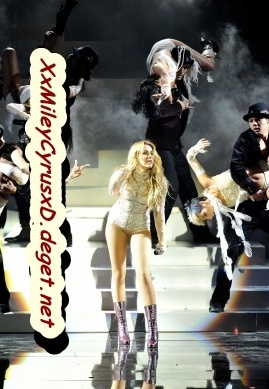MTV Europe Music Awards 2010 - Performance [7th November] 9