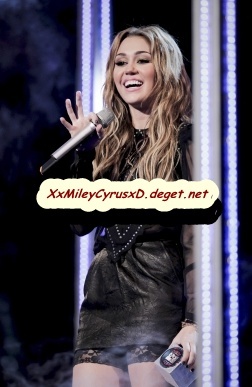 MTV Europe Music Awards 2010 - Show [7th November]  3