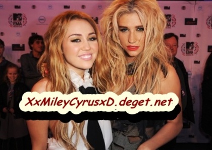 MTV Europe Music Awards 2010 - Arrivals [7th November] 6