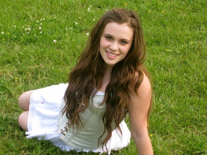 caitlin-beadles-caitlin-victoria-beadles-12234793-720-540