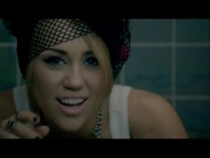 23878461_XAIPNICCH - who owns my heart miley cyrus
