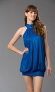 Cum arata Sakura schimbata de hainele de vedeta