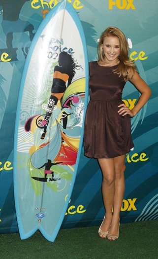 bittenandbound_Teen_Choice_Awards_86918_full_emilyosment_02_wenn2535344 - Emili Osmet 000