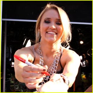justjaredjr_toronto_46282_emily_osment_much_demand justjaredjr_toronto_46282_emily_osment_much_demand