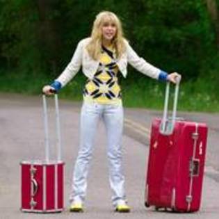 PQHAFLVFEFWJKLAQXJA - Hannah Montana 0