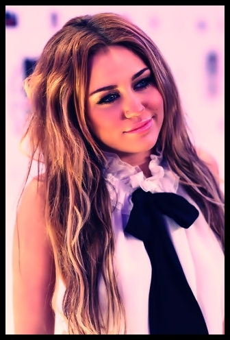 ererrttr - Miley Cyrus European Music Awards2010