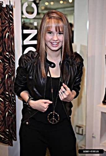 debby-ryan-0035