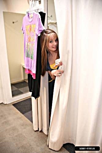 debby-ryan-0056 - Sharpen - Pics