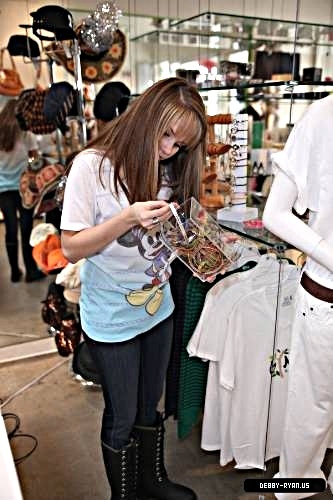 debby-ryan-0068 - Sharpen - Pics