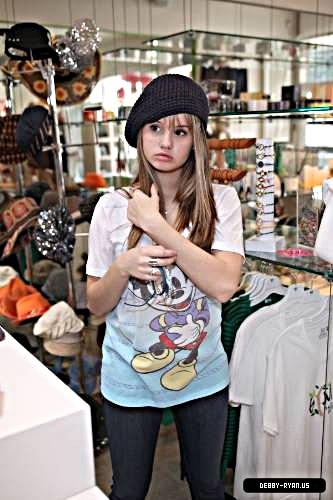 debby-ryan-0069 - Sharpen - Pics