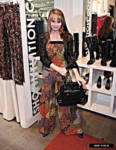 debby-ryan-0108