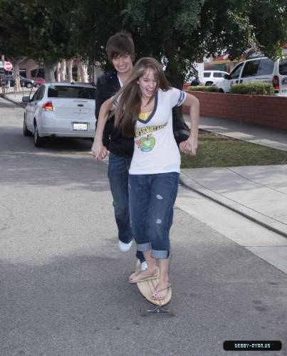 debby-ryan-0012 - Debby - Ryan - Gets - Skateboarding - Lessions - From - Her - Brother - Chris - Ryan