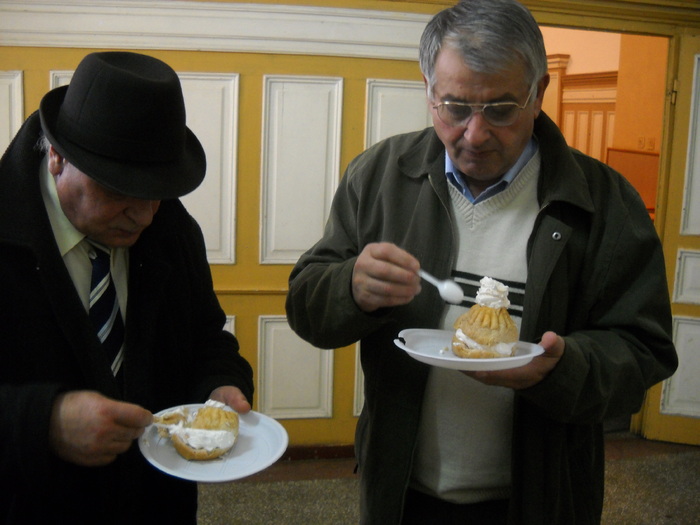 in tandem, Carabiber si Costica - DIABETUL O BOALA PERFIDA