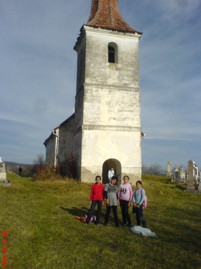 biserica veche - 2010 Excursie in orizontul local cls v-a Ungra 2010