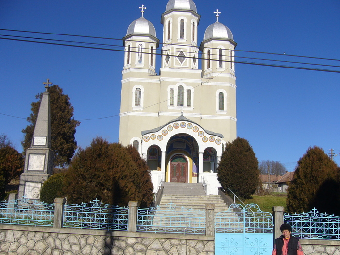 biserica din Petrestii de jos - la cheile turzii