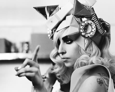 lady-gaga-telephone-video-stills-6