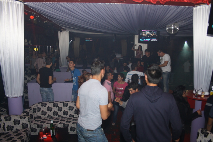 Vibe 100 - Club Cool 13 Noiembrie