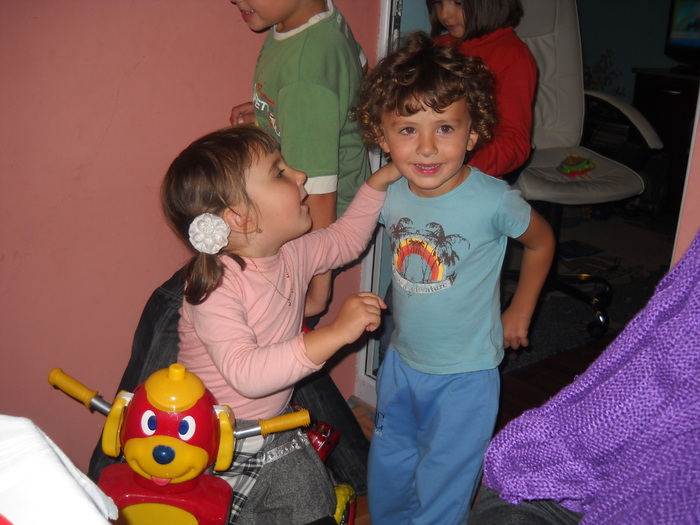 La Multi Ani Dominic!; La Multi Ani Dominic!
