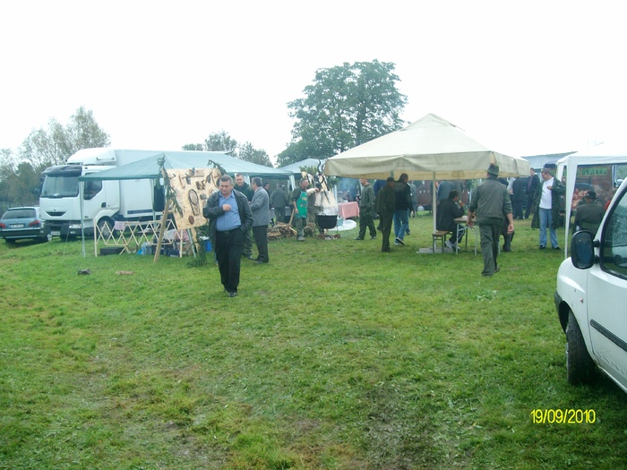 SANY3265 - festivalul vanatori bata jud arad