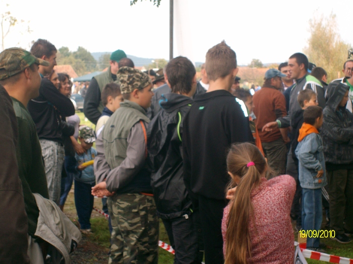 SANY3302 - festivalul vanatori bata jud arad