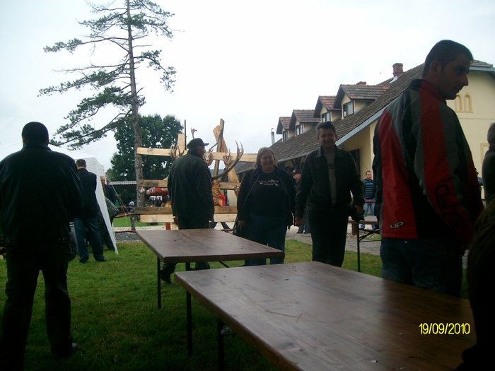 SANY3221 - festivalul vanatori bata jud arad