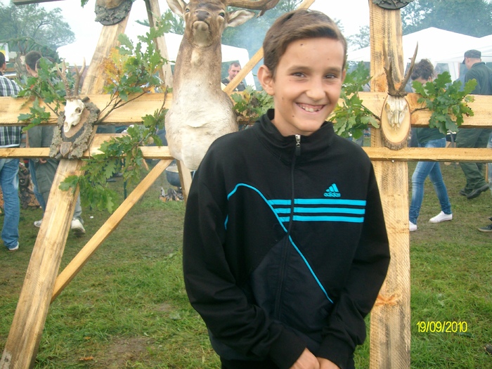 SANY3278 - festivalul vanatori bata jud arad