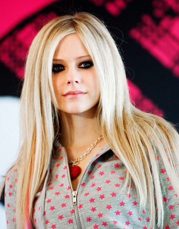 11150097_KLYFITBNC - avril lavigne 2