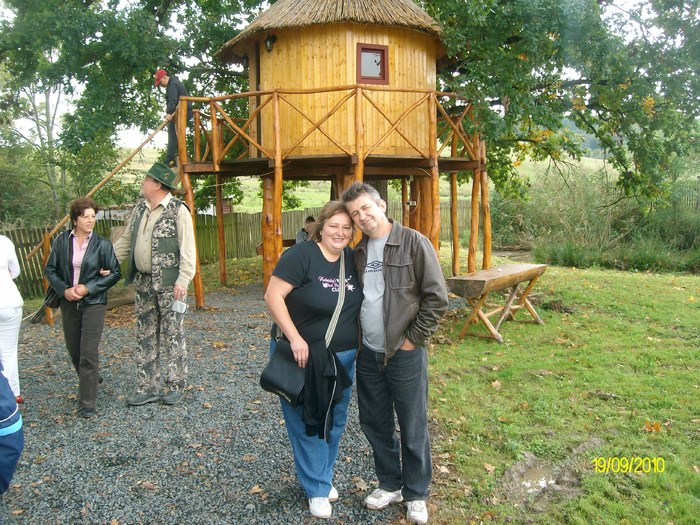 SANY3304 - festivalul vanatori bata jud arad