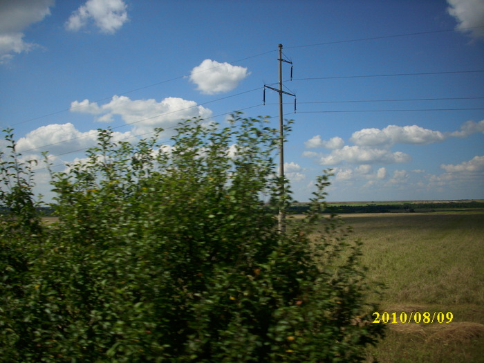 DSCI0038 - imagini din fereastra trenului